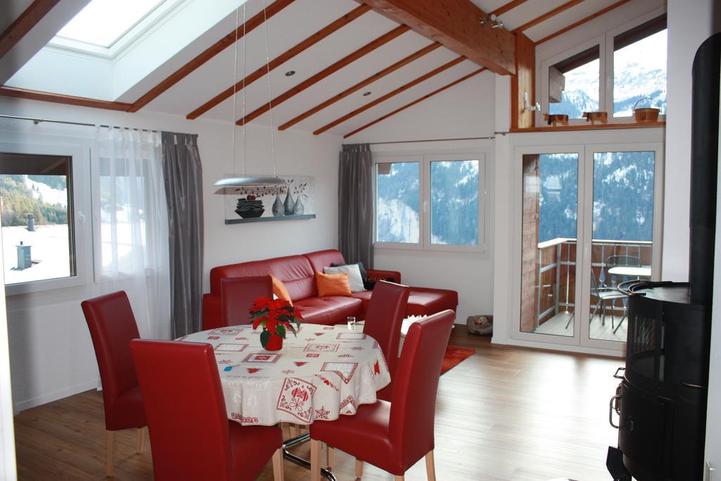 Ferienwohnung Chalet Gerbera Wengen Zimmer foto