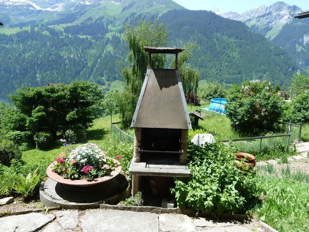 Ferienwohnung Chalet Gerbera Wengen Zimmer foto